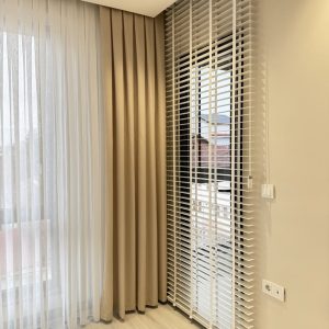 וילון  בד תפור B1